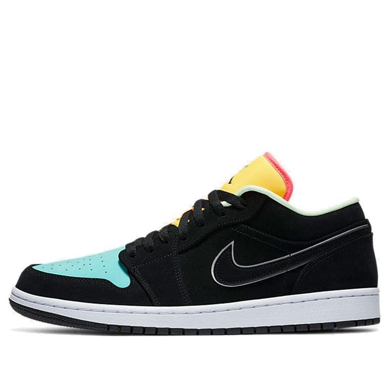 Jordan 1 Low SE Black