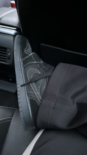 Air Jordan 1 Low x Travis Scott Black Phantom photo review