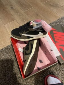 Travis Scott X Air Jordan 1 Low  ‘Mocha’ photo review