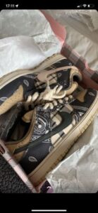 Travis Scott x Nike SB Dunk Low Cactus Jack photo review