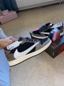 Travis Scott X Air Jordan 1 Low  ‘Mocha’ photo review
