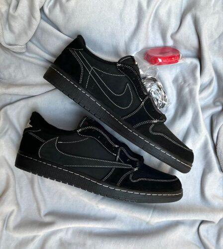 Air Jordan 1 Low x Travis Scott Black Phantom photo review