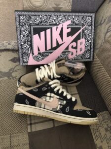 Travis Scott x Nike SB Dunk Low Cactus Jack photo review