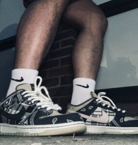 Travis Scott x Nike SB Dunk Low Cactus Jack photo review