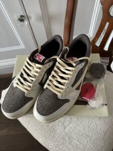 Travis Scott x Nike SB Dunk Low Cactus Jack photo review