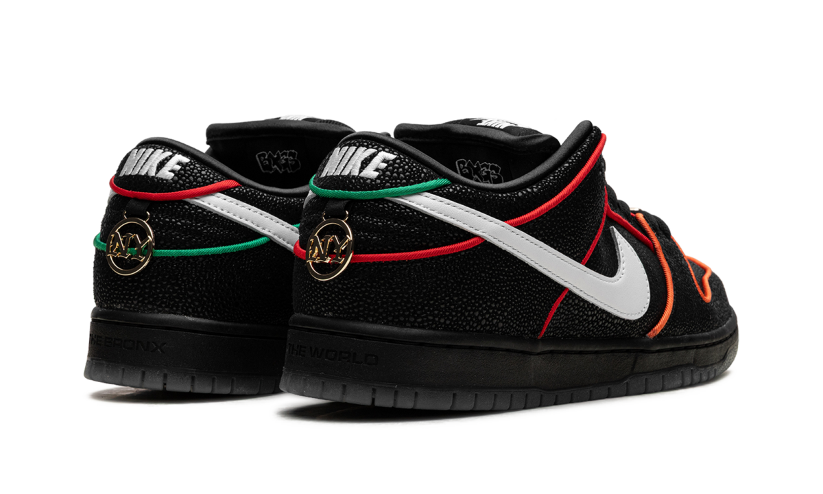SB Dunk Low "Bronx Girls Skate"