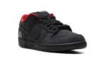 SB Dunk Low "Supreme - Black"