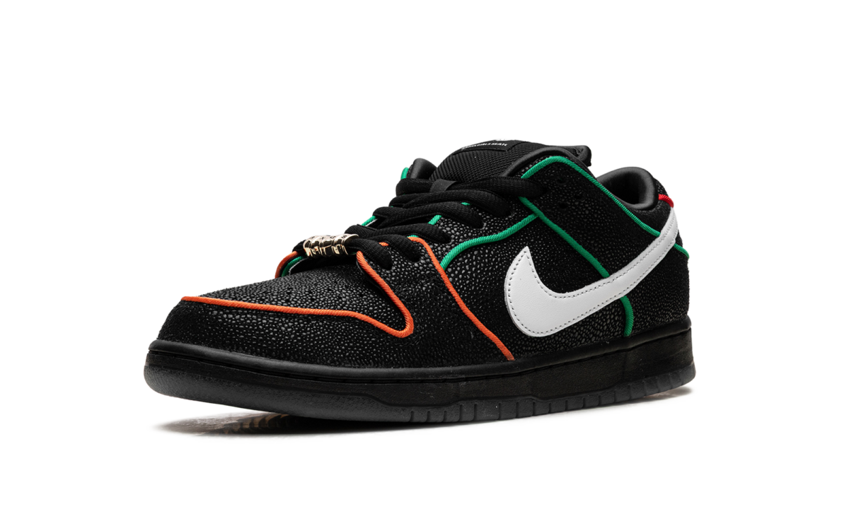 SB Dunk Low "Bronx Girls Skate"