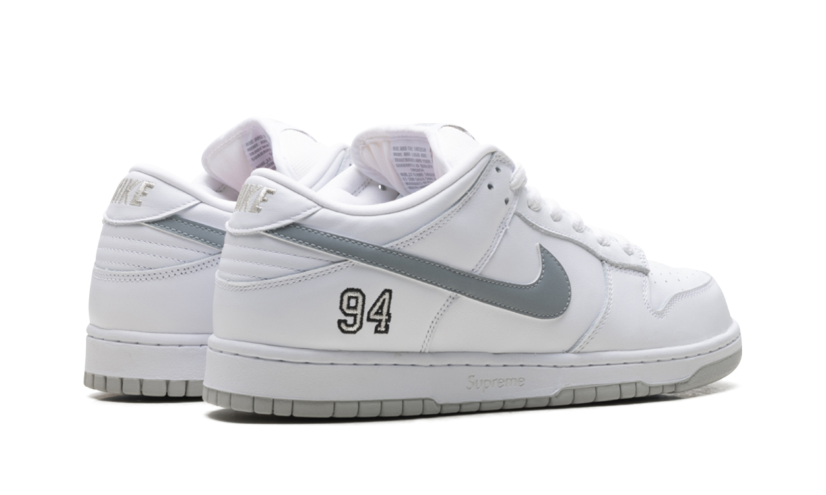 SB Dunk Low "Supreme - White"